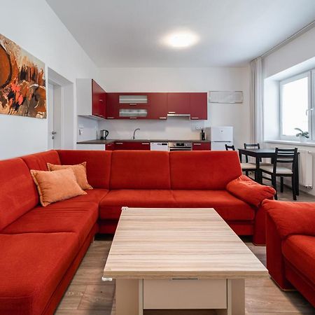 Apartment Yogiam Slavkov u Brna Esterno foto