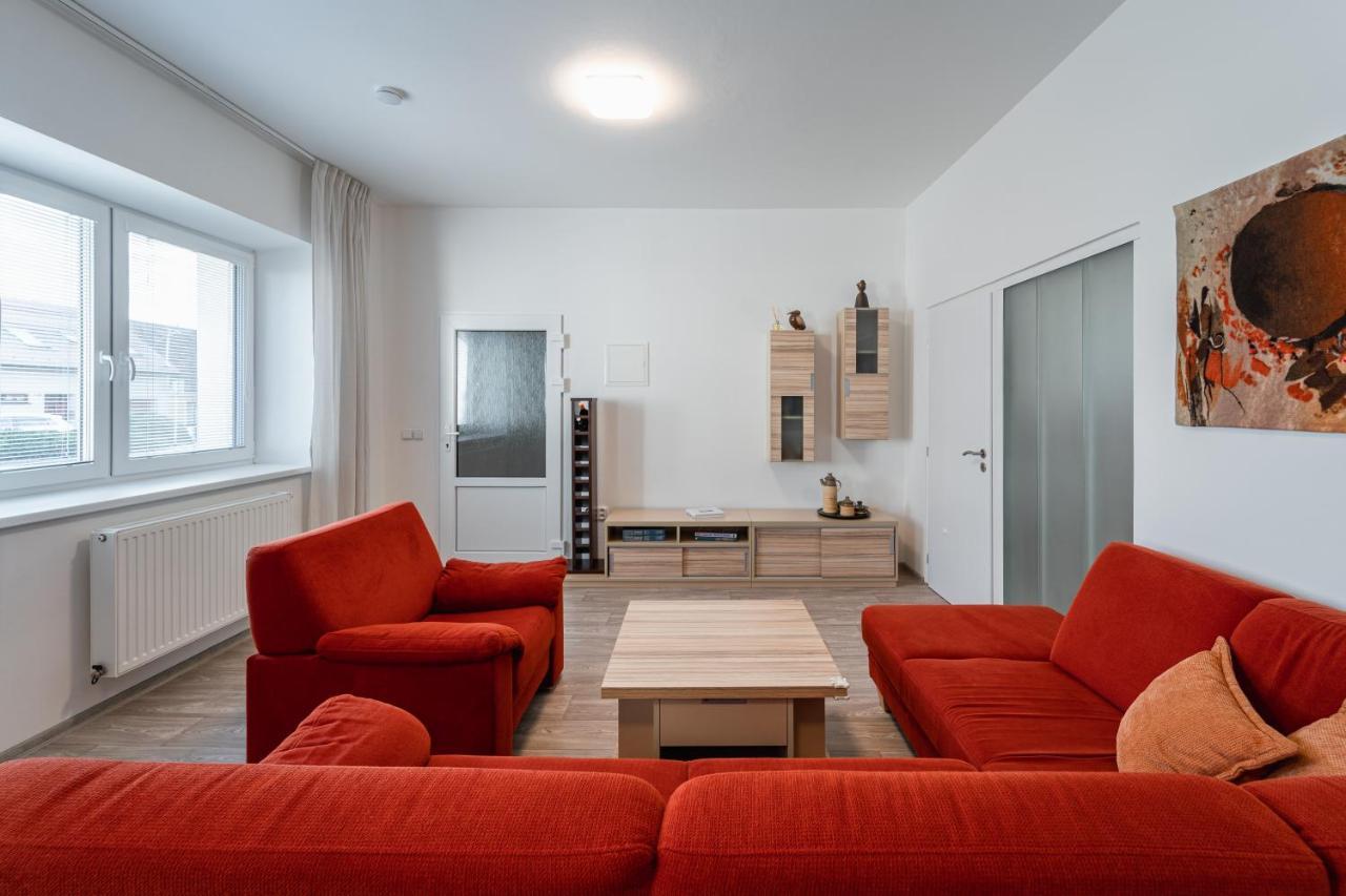 Apartment Yogiam Slavkov u Brna Esterno foto